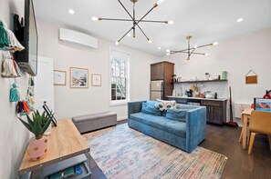 TV, offices - 4 Apartments, Downtown, Walk to Cincy Stadiums! (Covington)