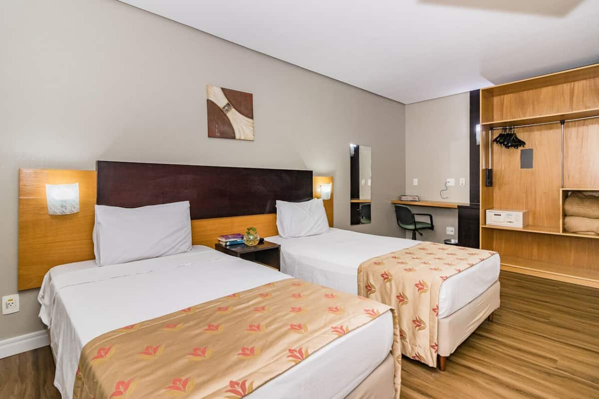 Executive Apartment | 1 bedroom, laptop workspace, blackout drapes, free WiFi
