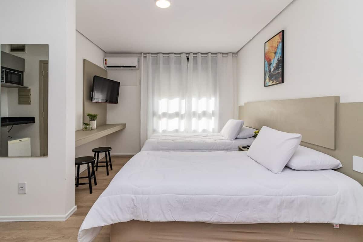Premium Apartment | 1 bedroom, laptop workspace, blackout drapes, free WiFi