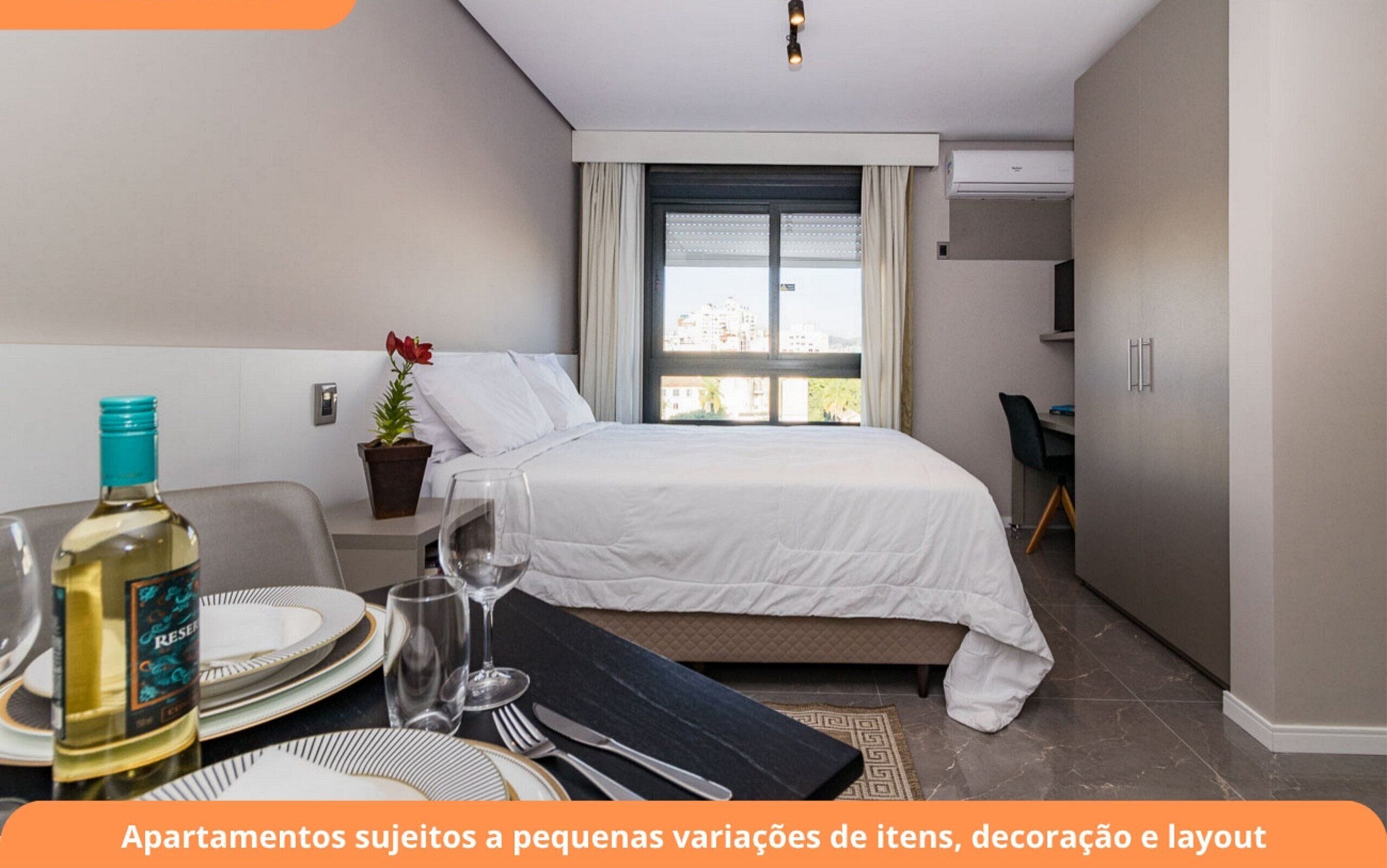 Deluxe Apartment | Laptop workspace, blackout drapes, free WiFi