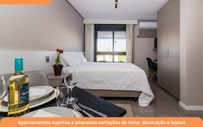 Laptop workspace, blackout curtains, free WiFi - Century Park by My Way (Porto Alegre)