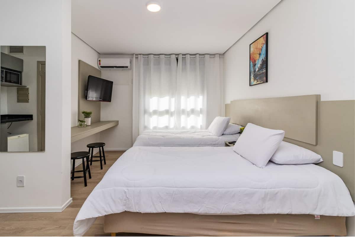 Premium Apartment | Laptop workspace, blackout drapes, WiFi (free)