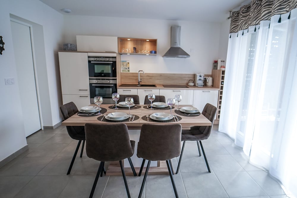 Apartment for 4 people with condominium parking
