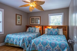 6 chambres, fer et planche à repasser, Wi-Fi, literie fournie