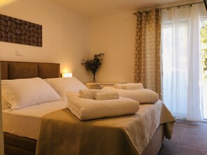 2 Schlafzimmer, Zimmersafe, Bügeleisen/Bügelbrett, Internetzugang