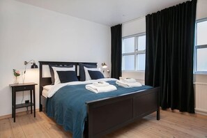 2 chambres, fer et planche à repasser, lit parapluie, Wi-Fi