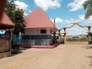 Restaurant - Buzwagi View Hotel (Kahama)