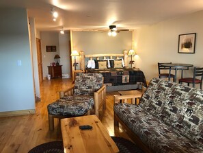 4 Schlafzimmer, Bügeleisen/Bügelbrett, kostenloses WLAN, Bettwäsche