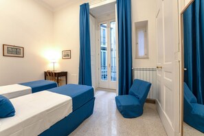 3 bedrooms, in-room safe, travel cot, free WiFi