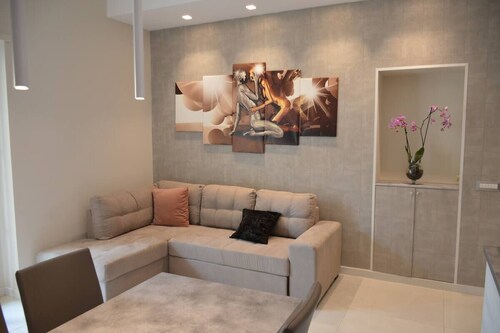 Pigneto apartment villini Dackins house