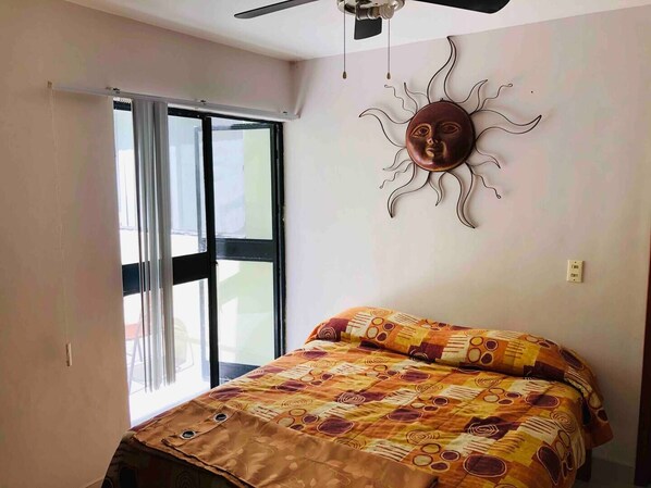 2 bedrooms, desk, iron/ironing board, travel crib