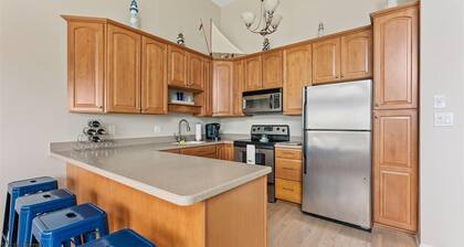 New Luxury Townhome - Exclusive Private Diamond Beach -Spectacular SunSet - Pool
