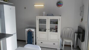 2 chambres, fer et planche à repasser, draps fournis