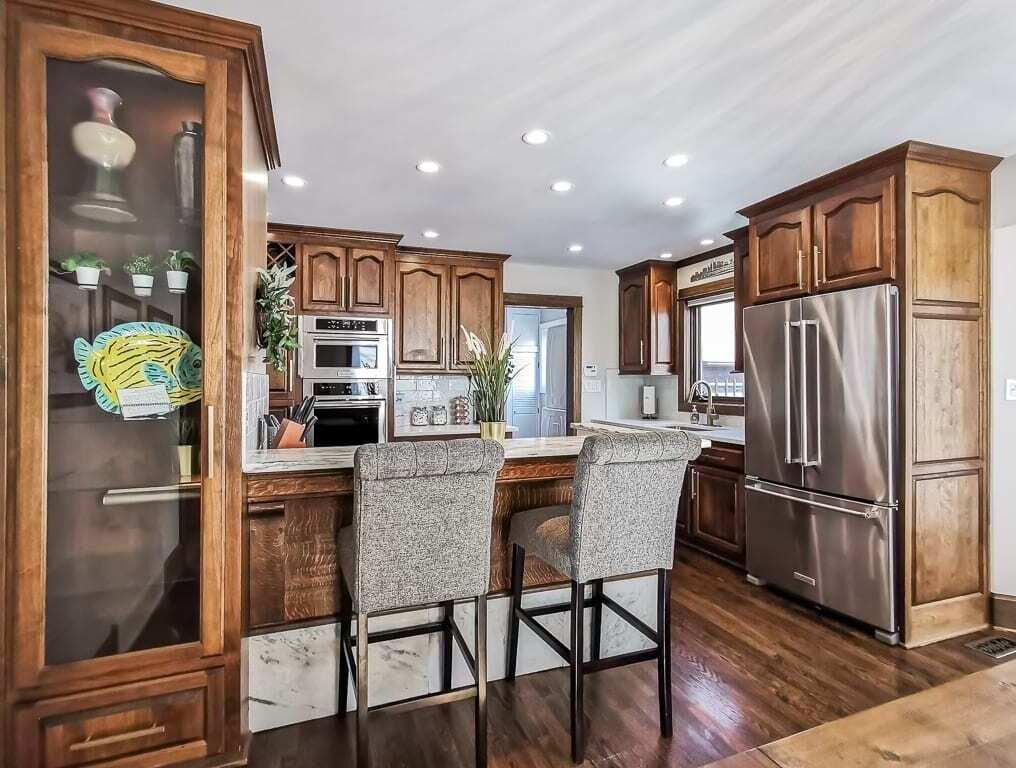 Geladeira, micro-ondas, fogão, cooktop