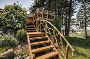 Property grounds - Your Dream Getaway - Large Cabin in Coeur D'Alene (Coeur d'Alene)