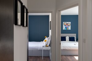 Hallway - home.ly London Liverpool Str Apartments (London)
