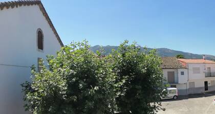 Rural house Ambroz y Plata