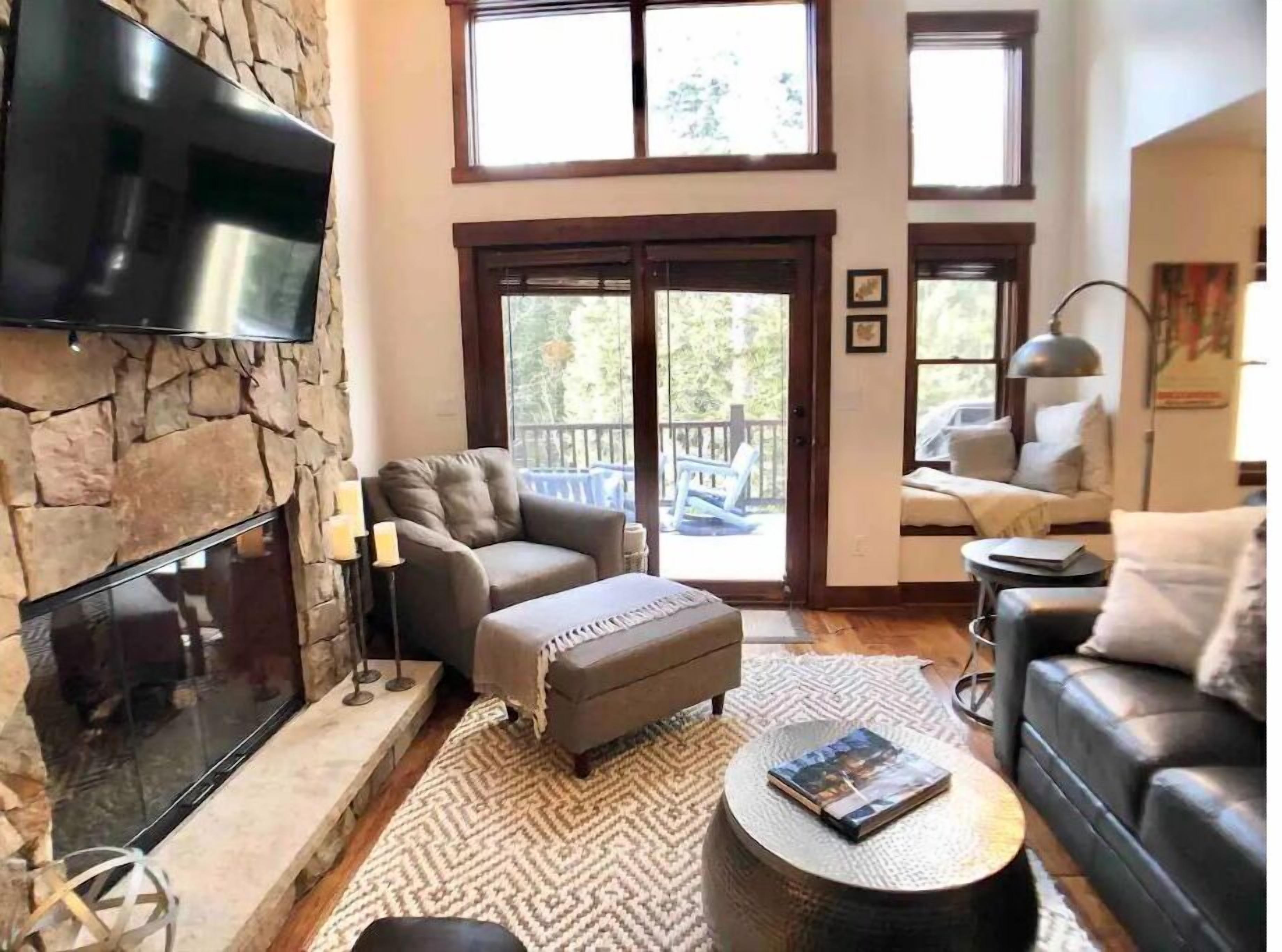 Smart TV, fireplace, video games, DVD player