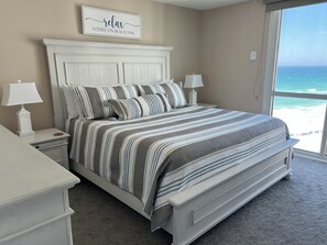 2 bedrooms, free WiFi, bed sheets, wheelchair access - PRICE DROP 1650 + VRBO fees. DESTIN 2BR.BEAUTIFUL VIEWS OF THE GULF FROM BALCONY (Destin)