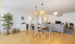 Interior - Green Island Beach Villa (Rosto do Cão)