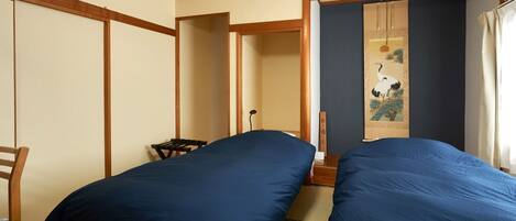 3 soverom, skrivebord, strykejern/-brett og wi-fi (inkludert)