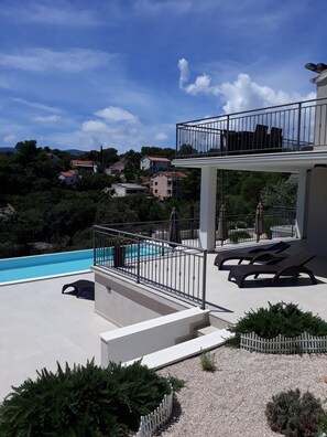 Property grounds - Holiday Hvar LUX 1.  (Vrbanj)