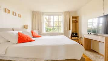1 bedroom, in-room safe, desk, iron/ironing board
