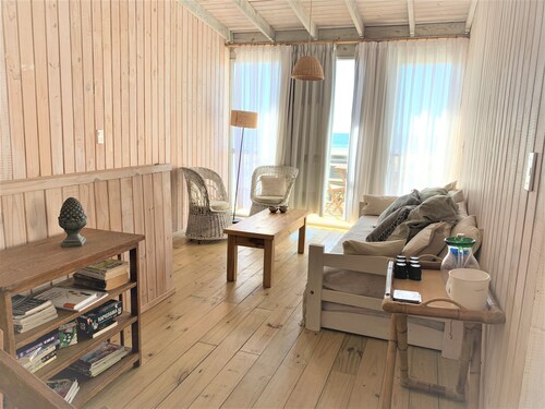 LAS MARINAS BEACH HOUSES- Well close to the sea