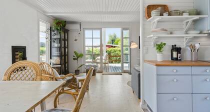 Lovely home in Kerteminde with WiFi