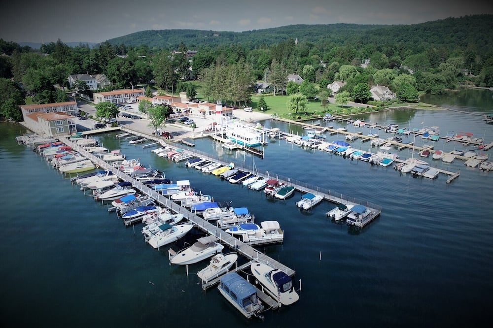 Lake Front Hotel