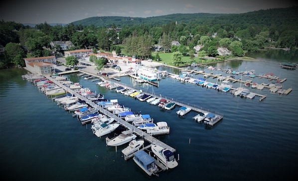 Front of property - Lake Front Hotel (Cooperstown)