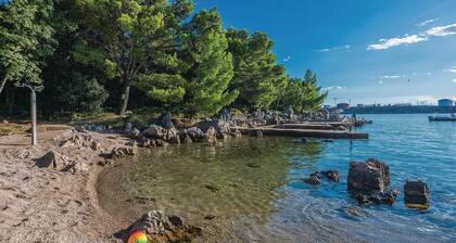 Cozy home in Omisalj with sauna
