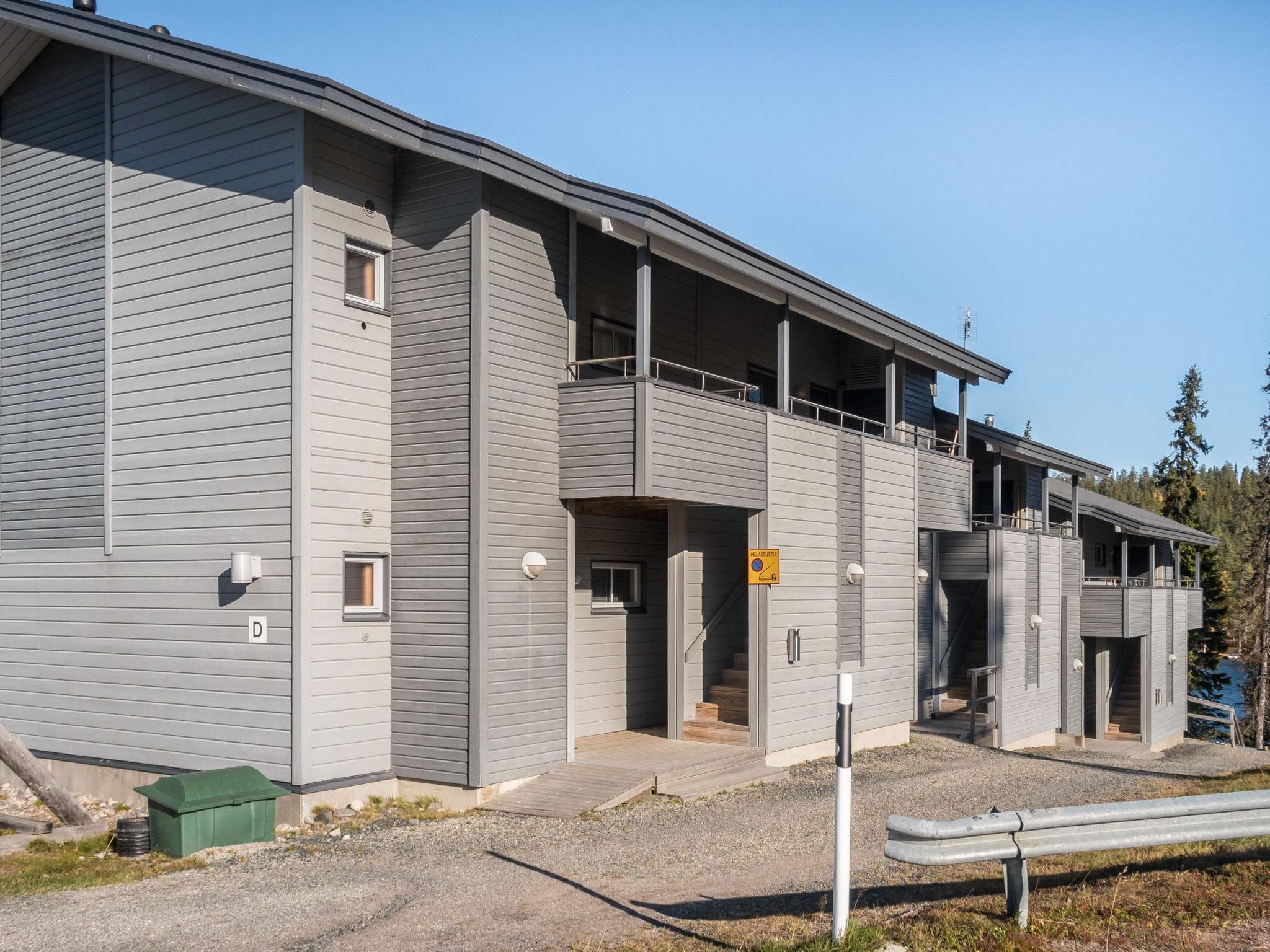 المنشأة من الخارج