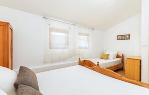 1 chambre, Wi-Fi gratuit, draps fournis