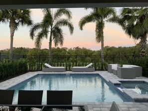 Piscine extérieure, piscine chauffée