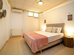 5 habitaciones, cuna de viaje y wifi gratis