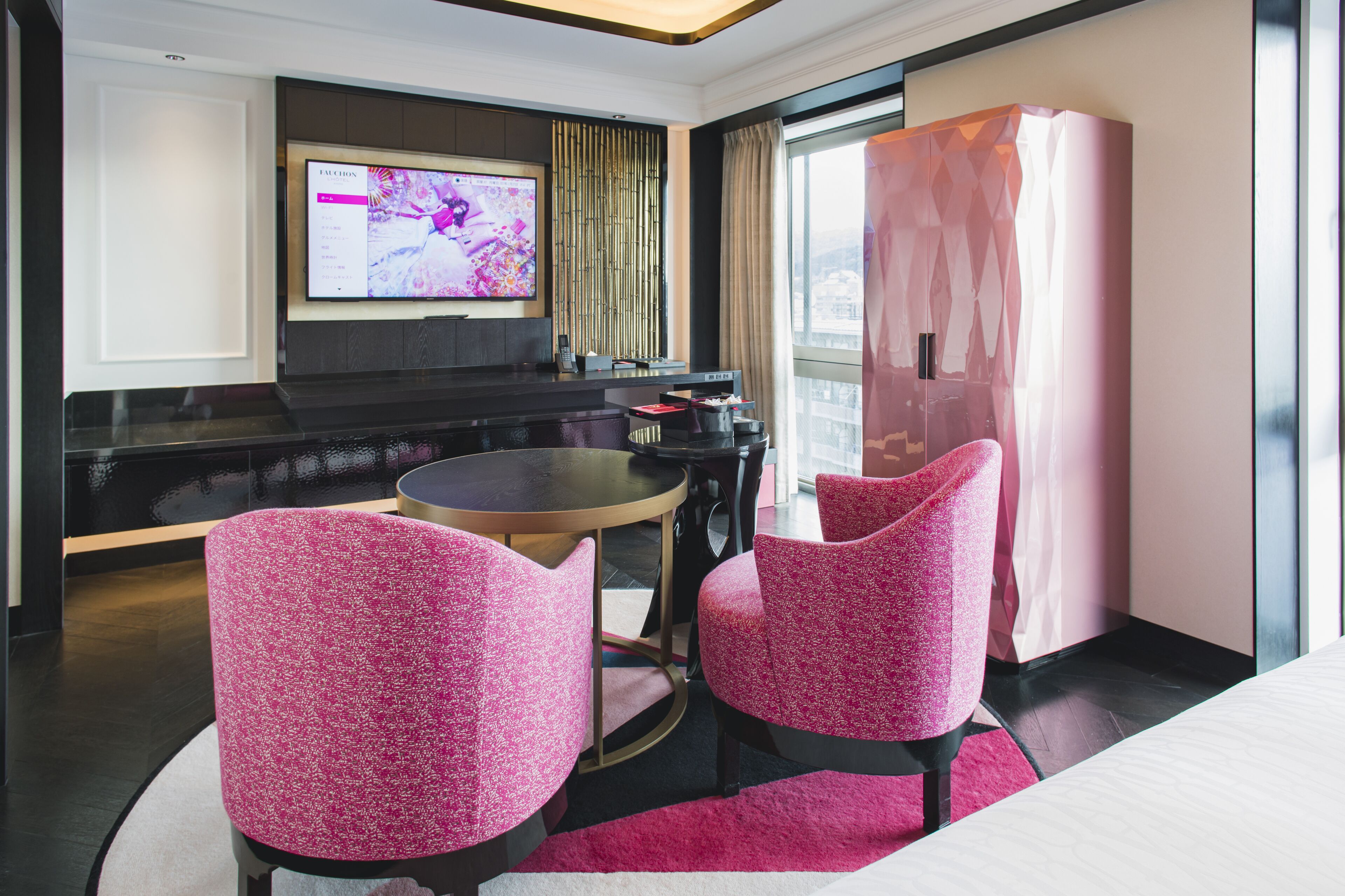 classic double room | 1 bedroom, down duvets, free minibar items, in-room safe