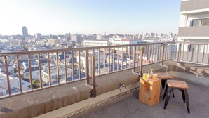 [最大14名]3LDK＋メゾネット（120sqm）/ベッド8台/新宿からすぐ/最寄駅7分/中野801 | テラス / パティオ