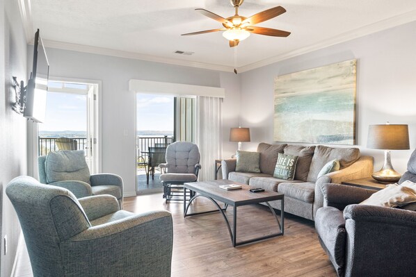 Smart TV, DVD player