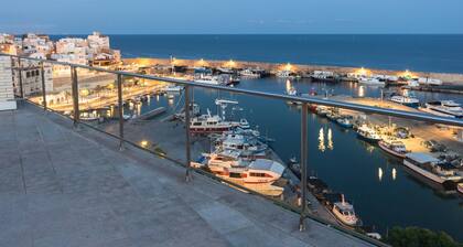 Apartment with terrace and pool 100m beach