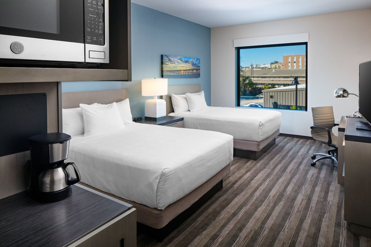 1 bedroom, hypo-allergenic bedding, in-room safe, desk