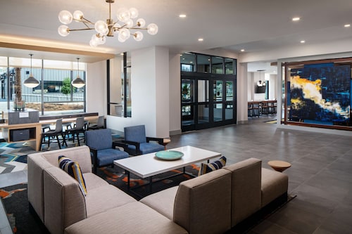 Hyatt House Tallahassee Capitol – University