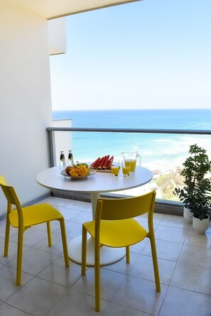 Apartment, 1 Bedroom, Balcony, Sea View | Balcony - Fantastic One Bedroom With Sea View (Herzliya)