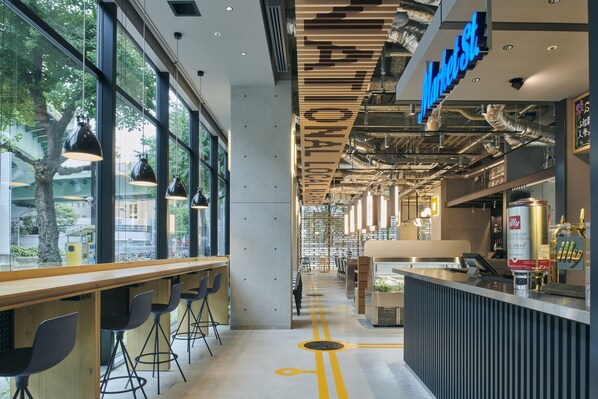 Breakfast, lunch and dinner served - ibis Styles Nagoya (Nagoya)