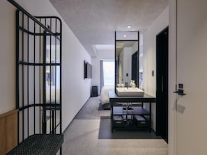Habitación estándar, 2 camas individuales, no fumadores | Caja fuerte, escritorio, espacio para trabajar con un portátil