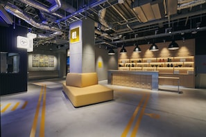 Lobby sitting area - ibis Styles Nagoya (Nagoya)