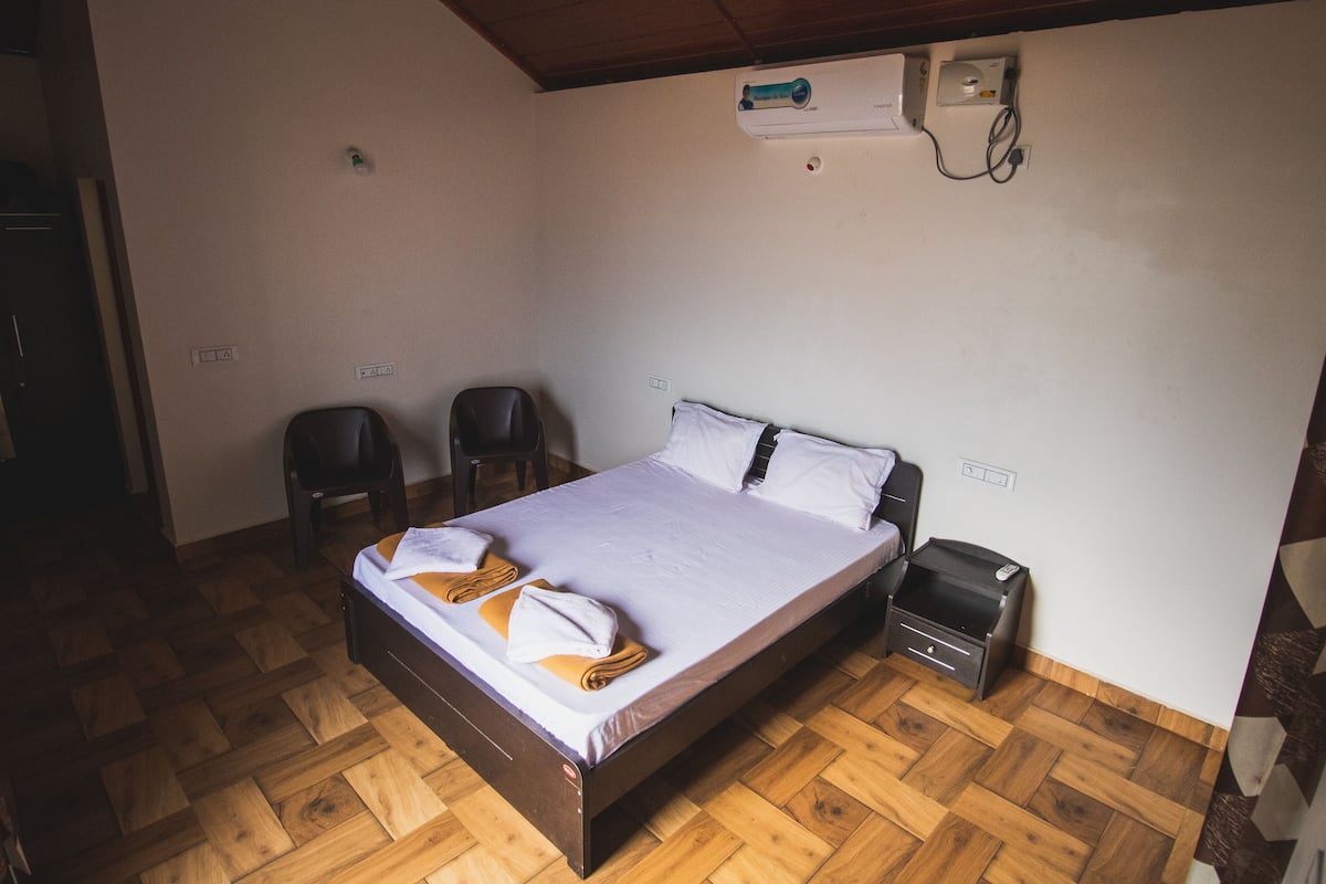 Private Cottage AC Room | 1 bedroom, Egyptian cotton sheets, premium bedding, free WiFi
