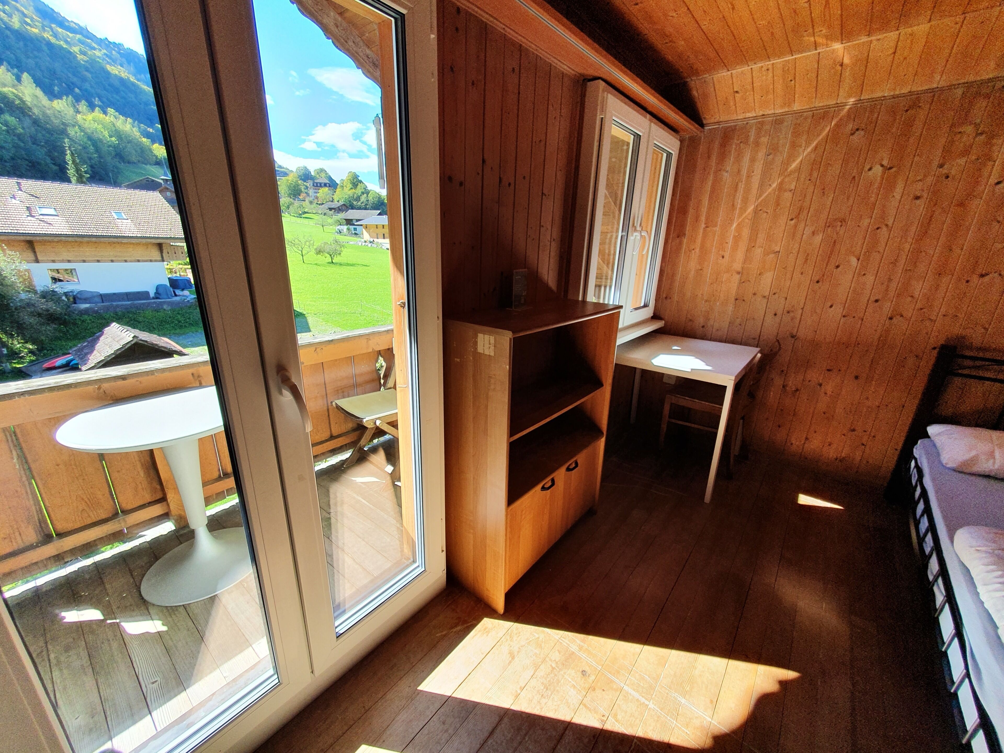 Photo - Lake Lodge Hostel