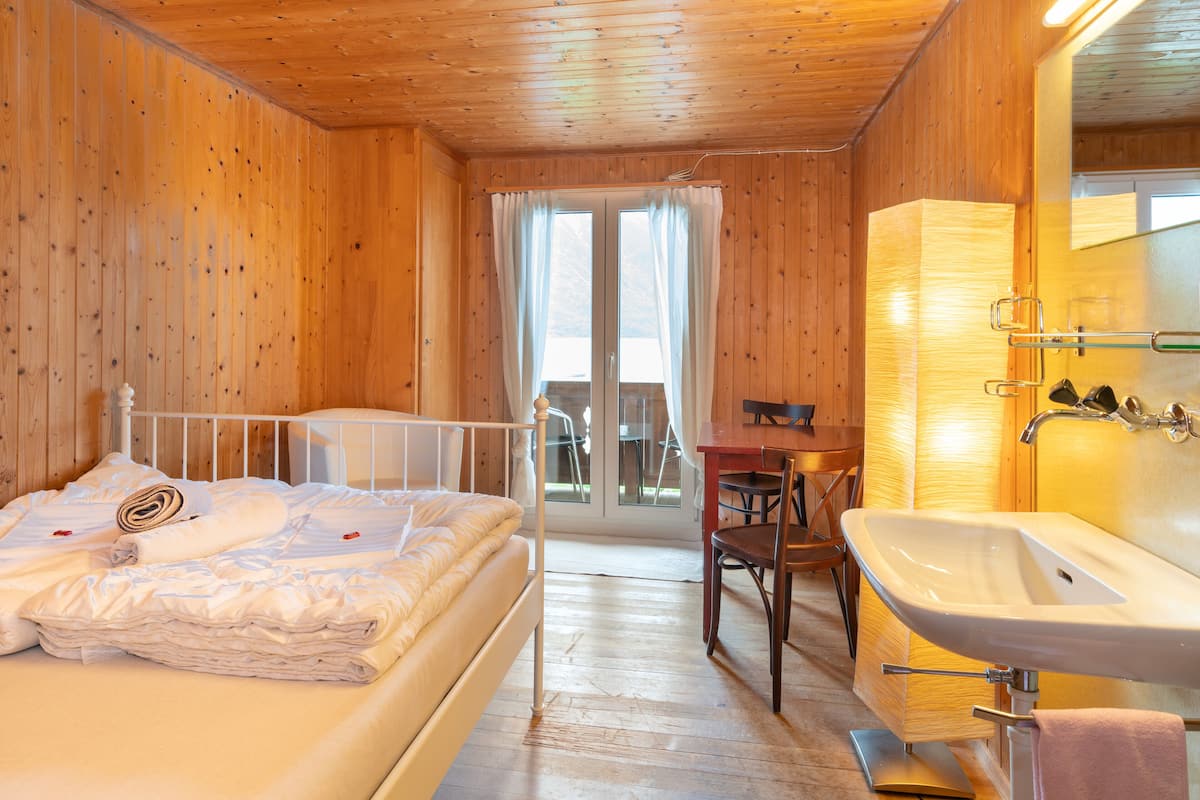 Basic Double Room, Shared Bathroom, Lake View | Free WiFi