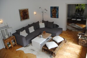 تلفزيون ذكي، مدفأة، ألعاب فيديو